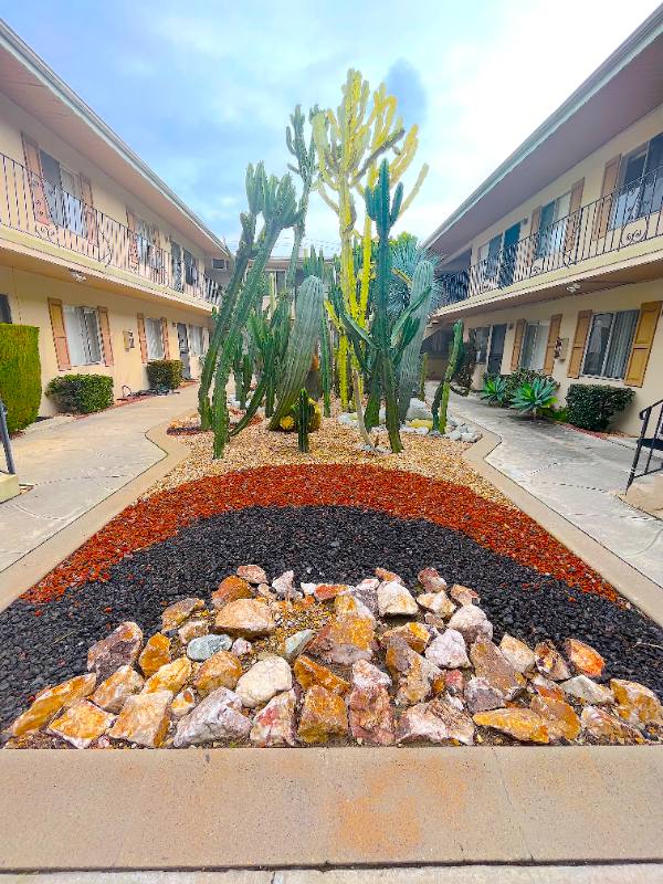 Apartment for rent at 850 S Rosemead Blvd #3, Pasadena, CA 91107
