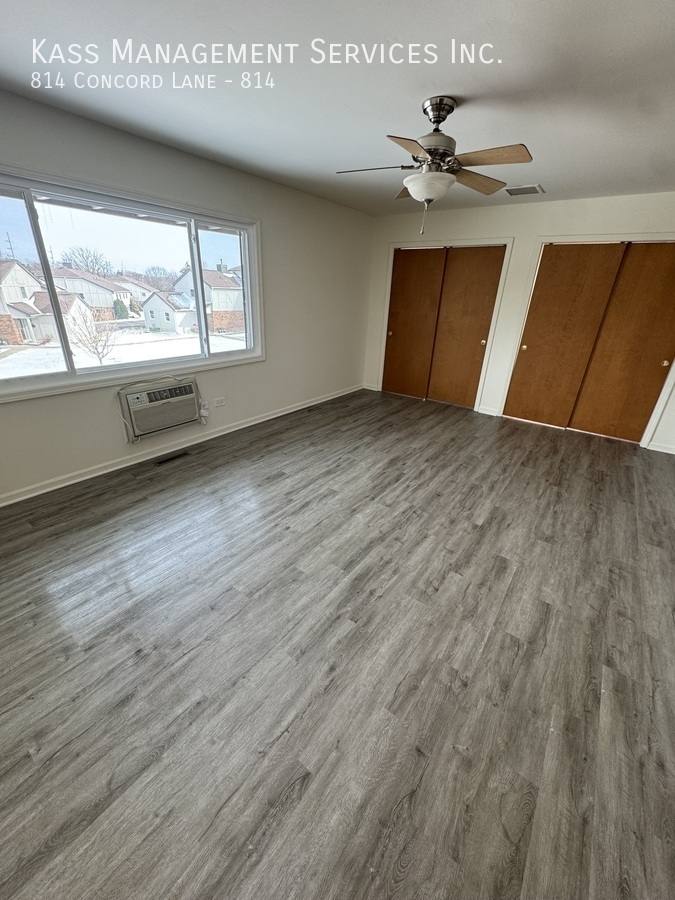 Townhouse for rent at 814 Concord Lane #814, Barrington, IL 60010