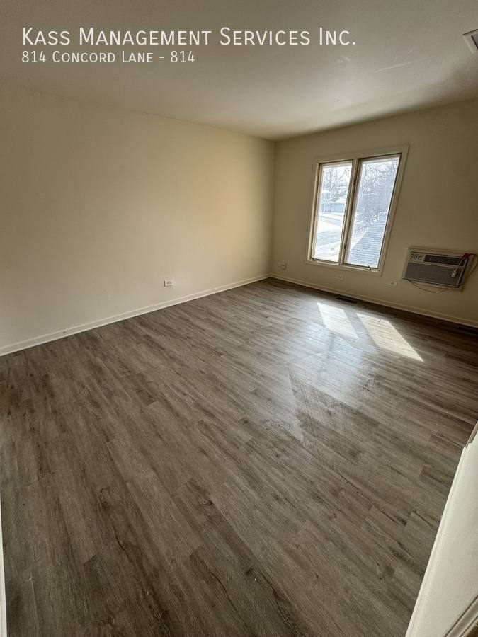 Townhouse for rent at 814 Concord Lane #814, Barrington, IL 60010