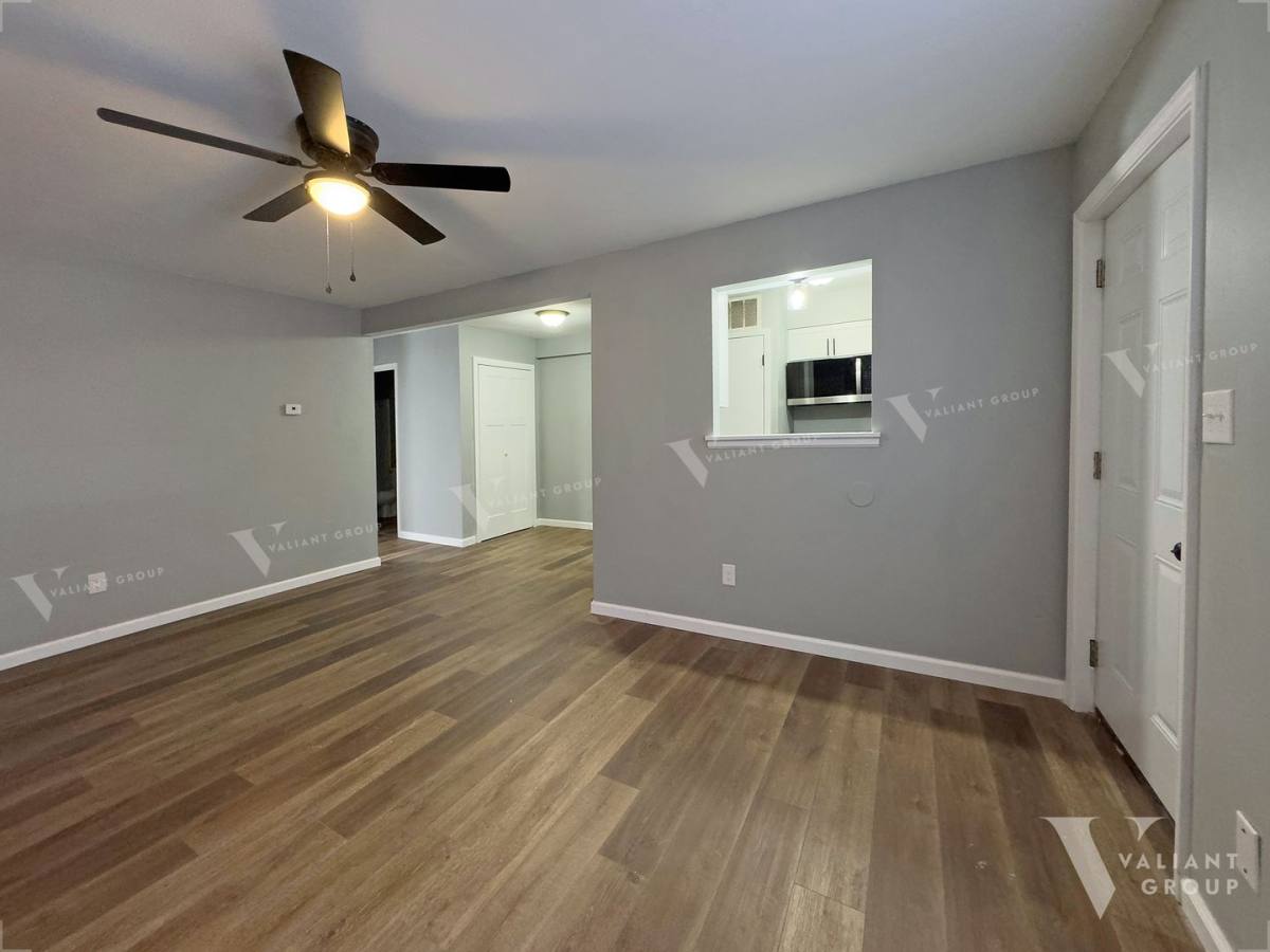 Apartment for rent at 2153 E Cherry St, Springfield, MO 65802