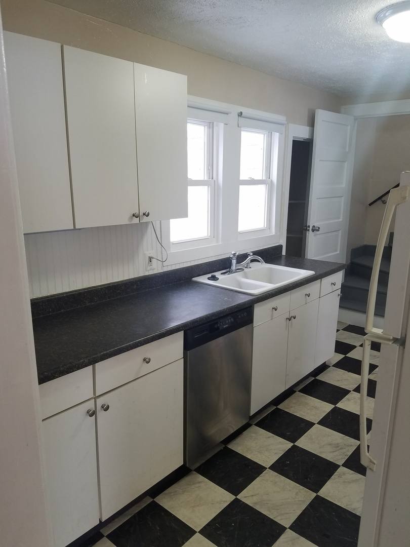 House for rent at 460 Nebraska, Pontiac, MI 48341