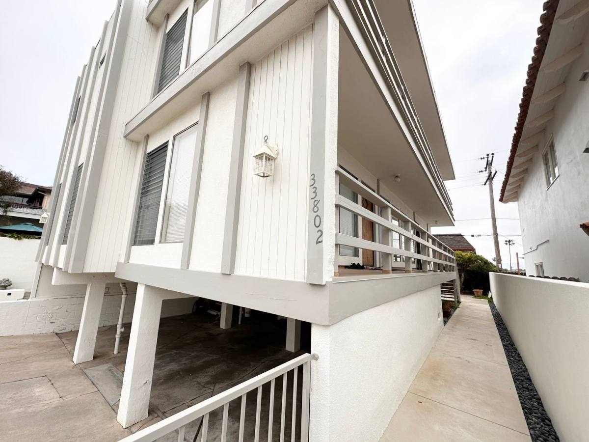 Apartment for rent at 33802 Castano Dr, Dana Point, CA 92629