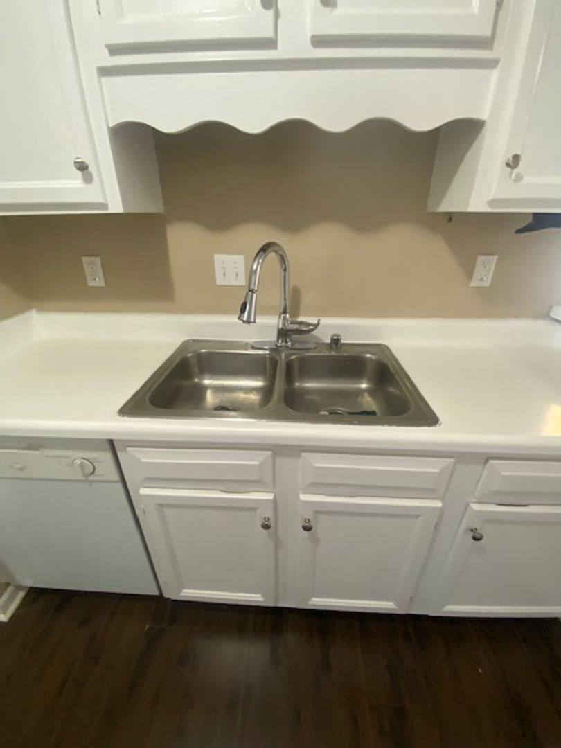 Townhouse for rent at 6227 Crest Green Rd, Birmingham, AL 35212