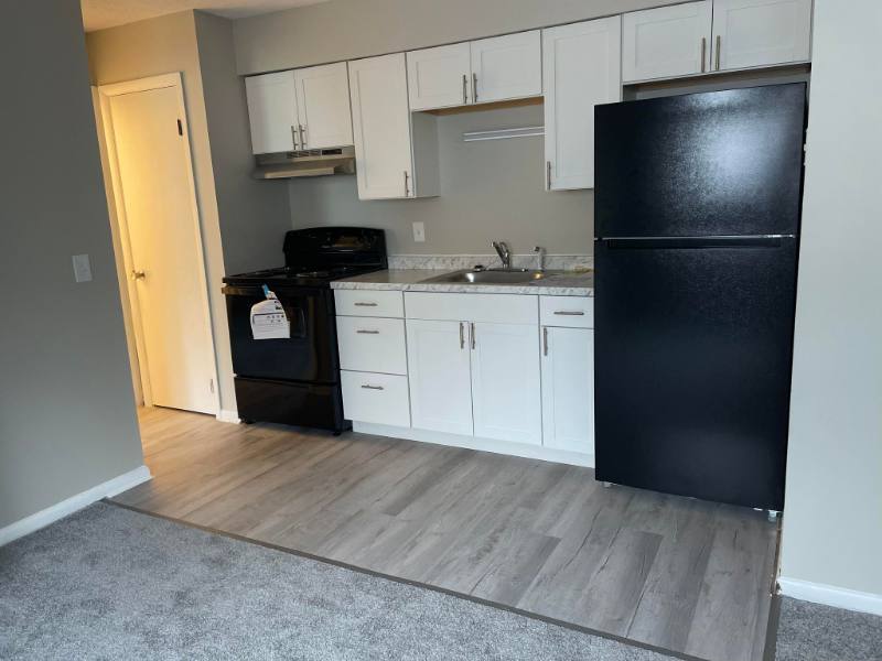 Apartment for rent at 1804 Woodlawn Ave NW #13, Canton, OH 44708