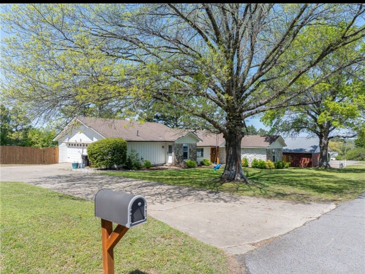 House for rent at 5708 Kenland Rd, Fort Smith, AR 72903
