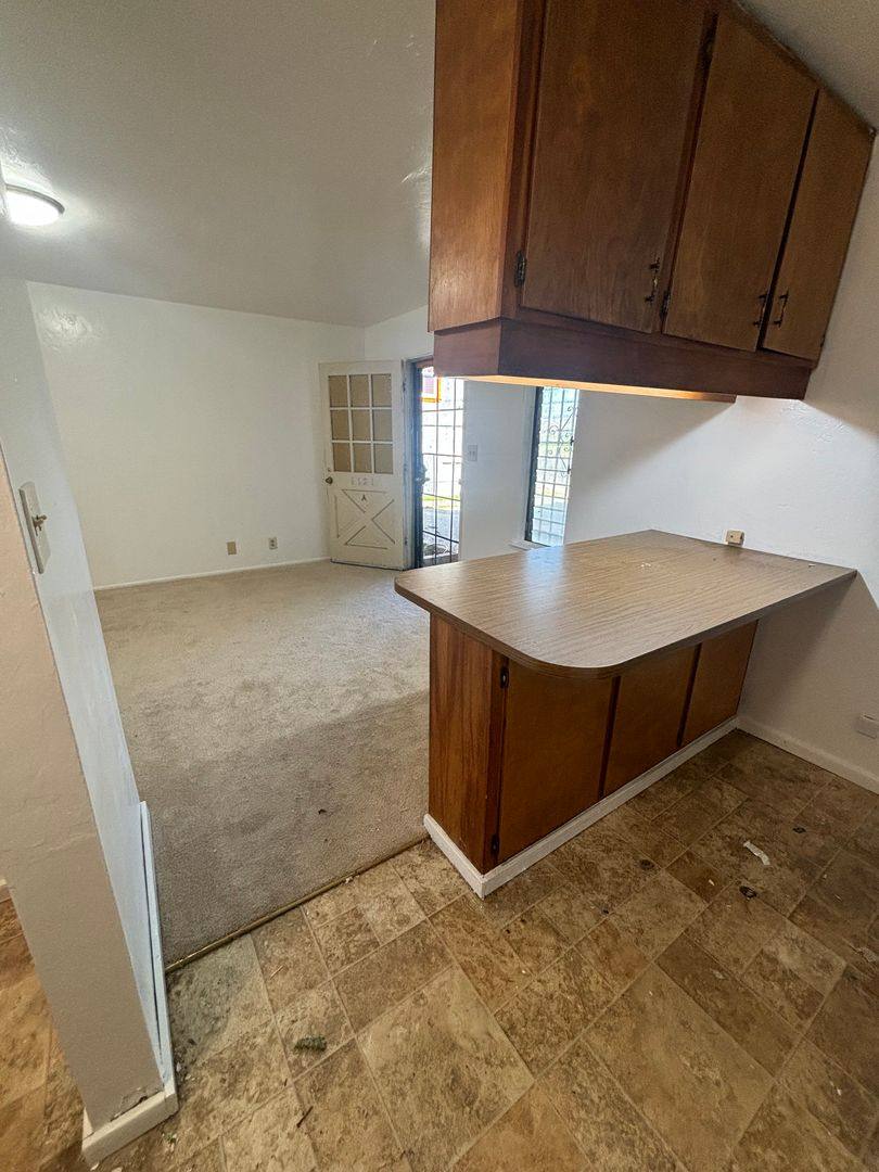 Apartment for rent at 1119 Florida St, Vallejo, CA 94590