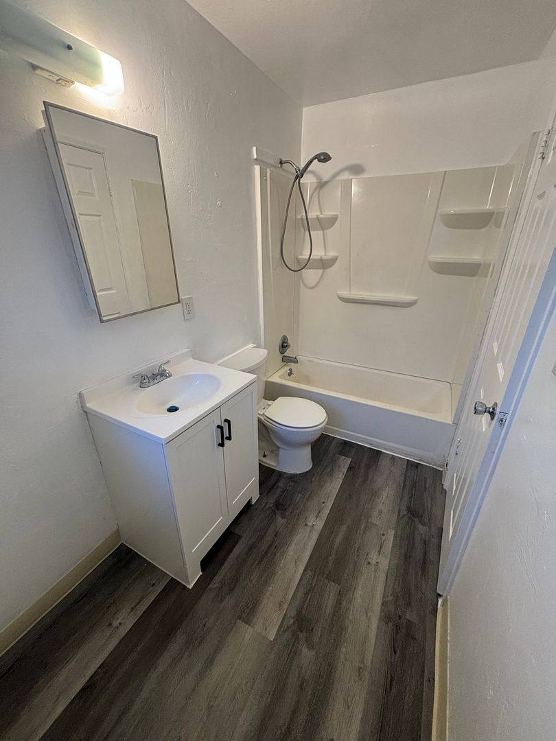 Apartment for rent at 1119 Florida St, Vallejo, CA 94590