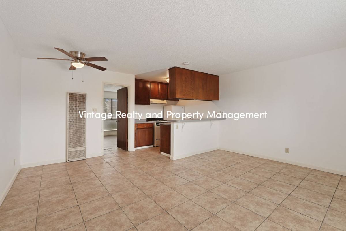 Apartment for rent at 110 E Grove St, Stockton, CA 95204