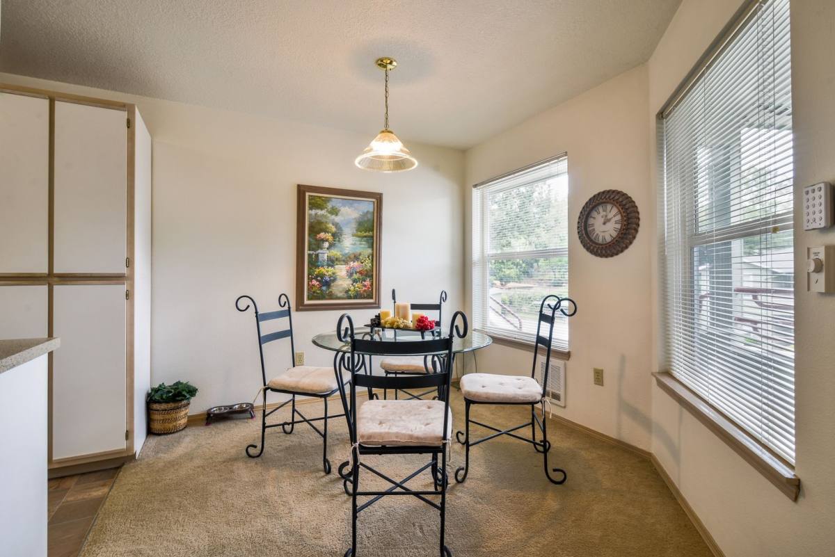 Townhouse for rent at 3758 Mica View Court SE, Salem, OR 97302