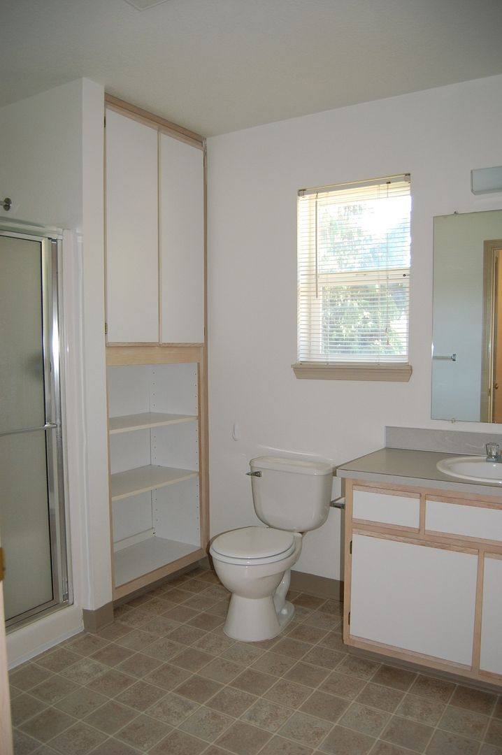 Townhouse for rent at 3758 Mica View Court SE, Salem, OR 97302