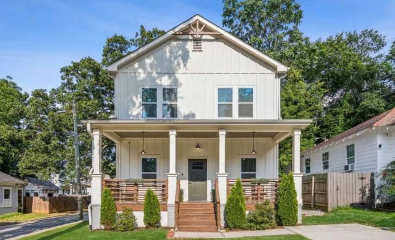 House for rent at 240 Laurel Ave SW, Atlanta, GA 30314