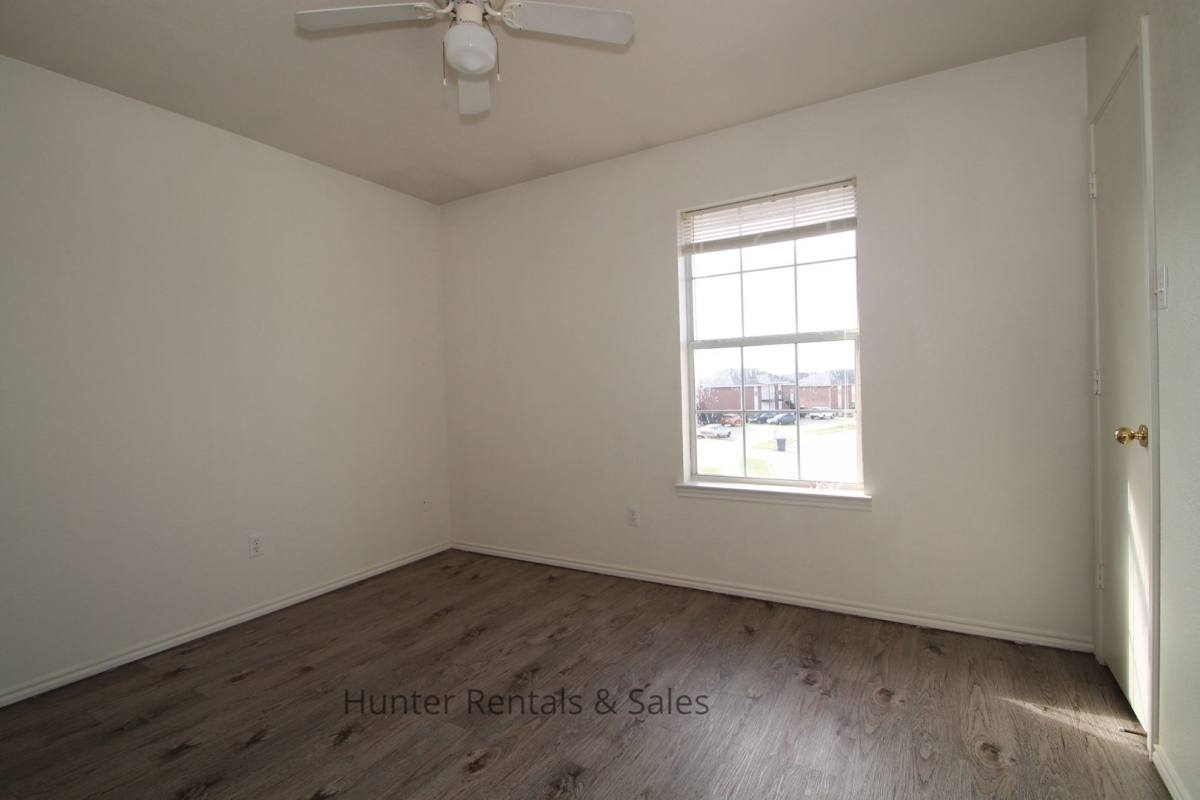 Townhouse for rent at 1710-D Spring Rose Circle, Killeen, TX 76543