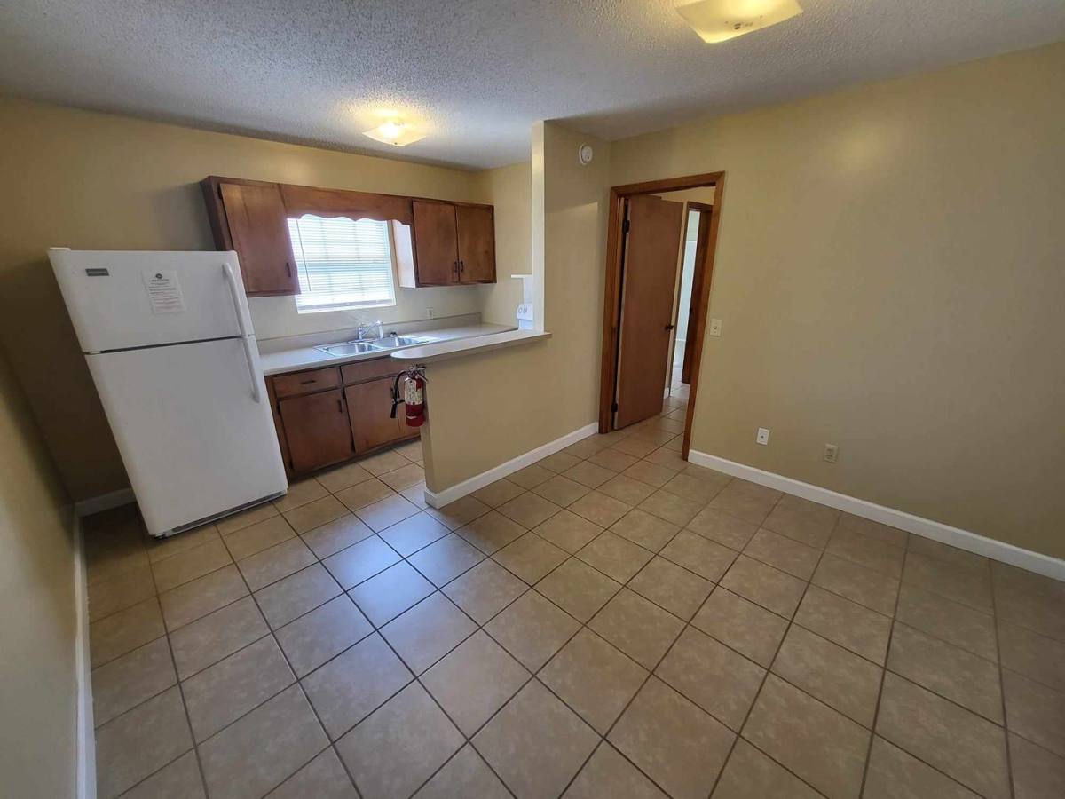 Apartment for rent at 604 E Madison St, Troy, AL 36081