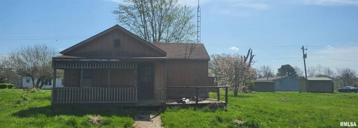 House for rent at 272 S Shannon Ave, Richview, IL 62877