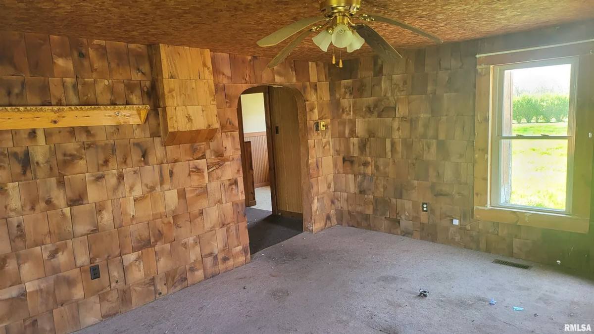 House for rent at 272 S Shannon Ave, Richview, IL 62877