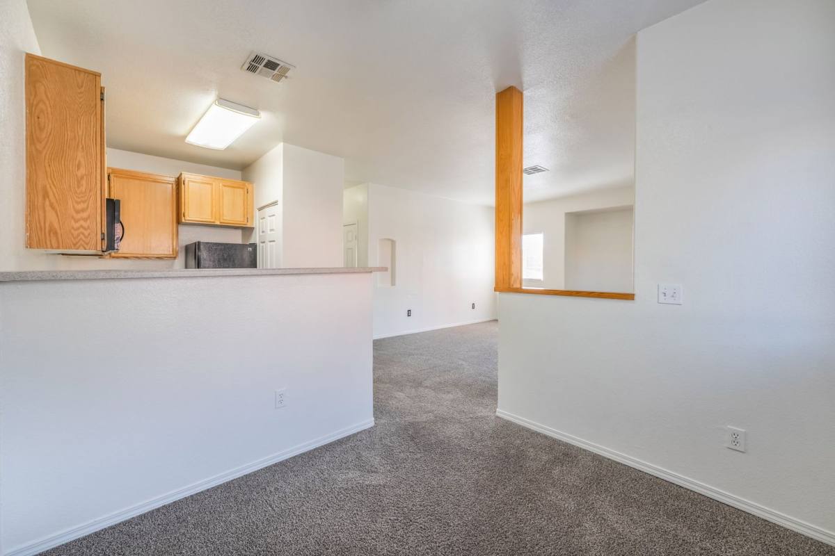 Condo for rent at 4730 Ecraig Rd, Las Vegas, NV 89115