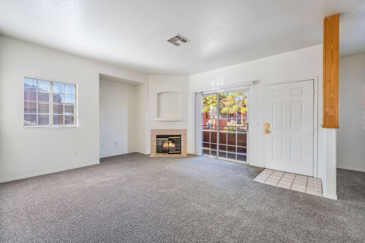 Condo for rent at 4730 Ecraig Rd, Las Vegas, NV 89115