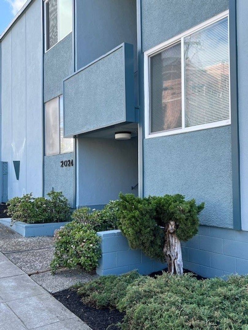 Apartment for rent at 2024 Vine St, Berkeley, CA 94709