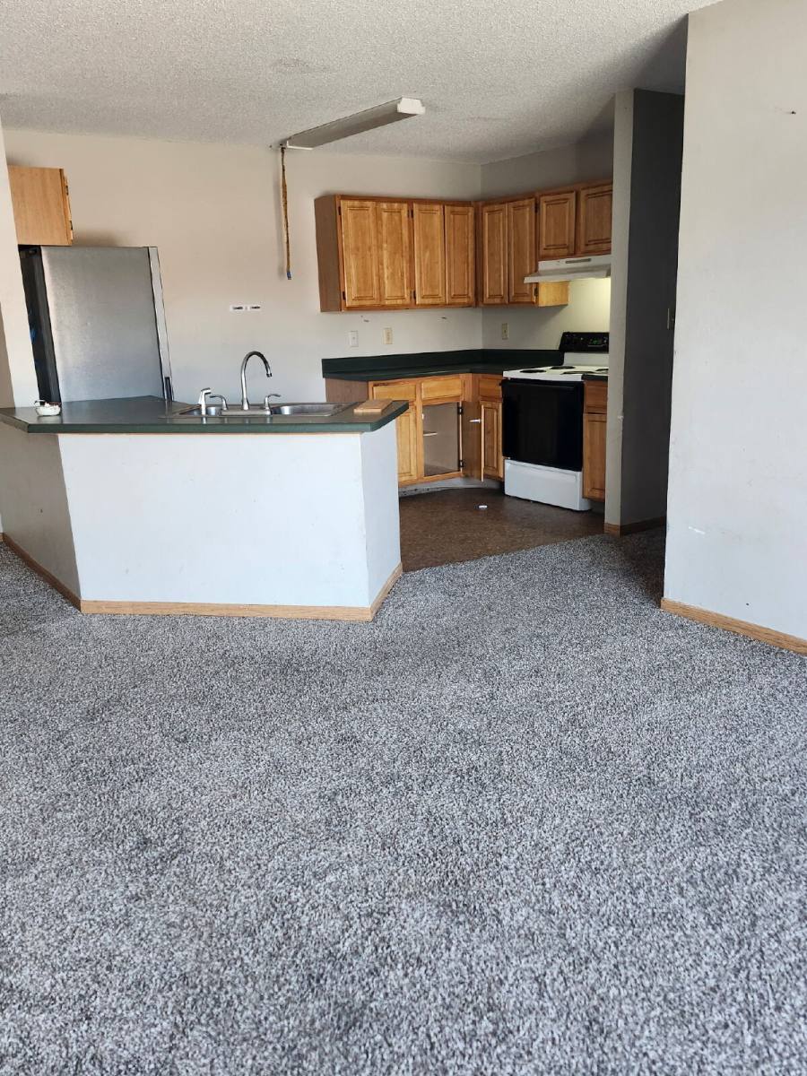 Apartment for rent at 400 13th Ave NW #11, Oelwein, IA 50662