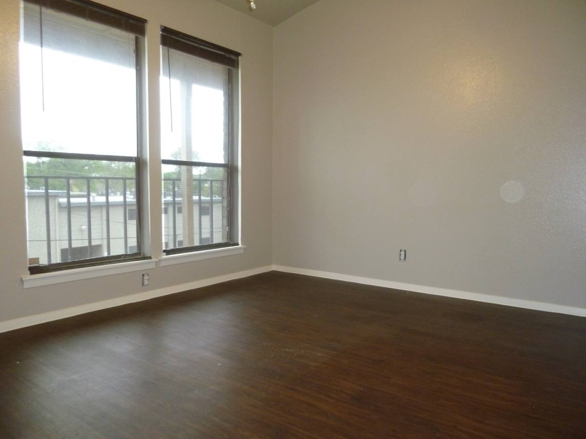 Apartment for rent at 3000 Guadalupe, Austin, TX 78705
