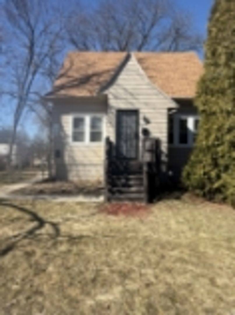 Apartment for rent at 5689-91 N 41st St, Milwaukee, WI 53209