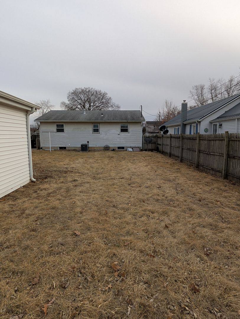 House for rent at 511 E 8th St, Rock Falls, IL 61071