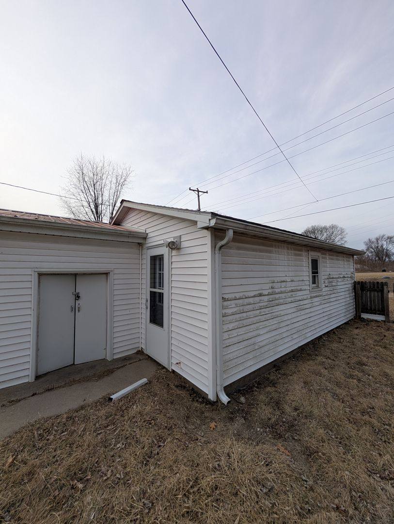 House for rent at 511 E 8th St, Rock Falls, IL 61071