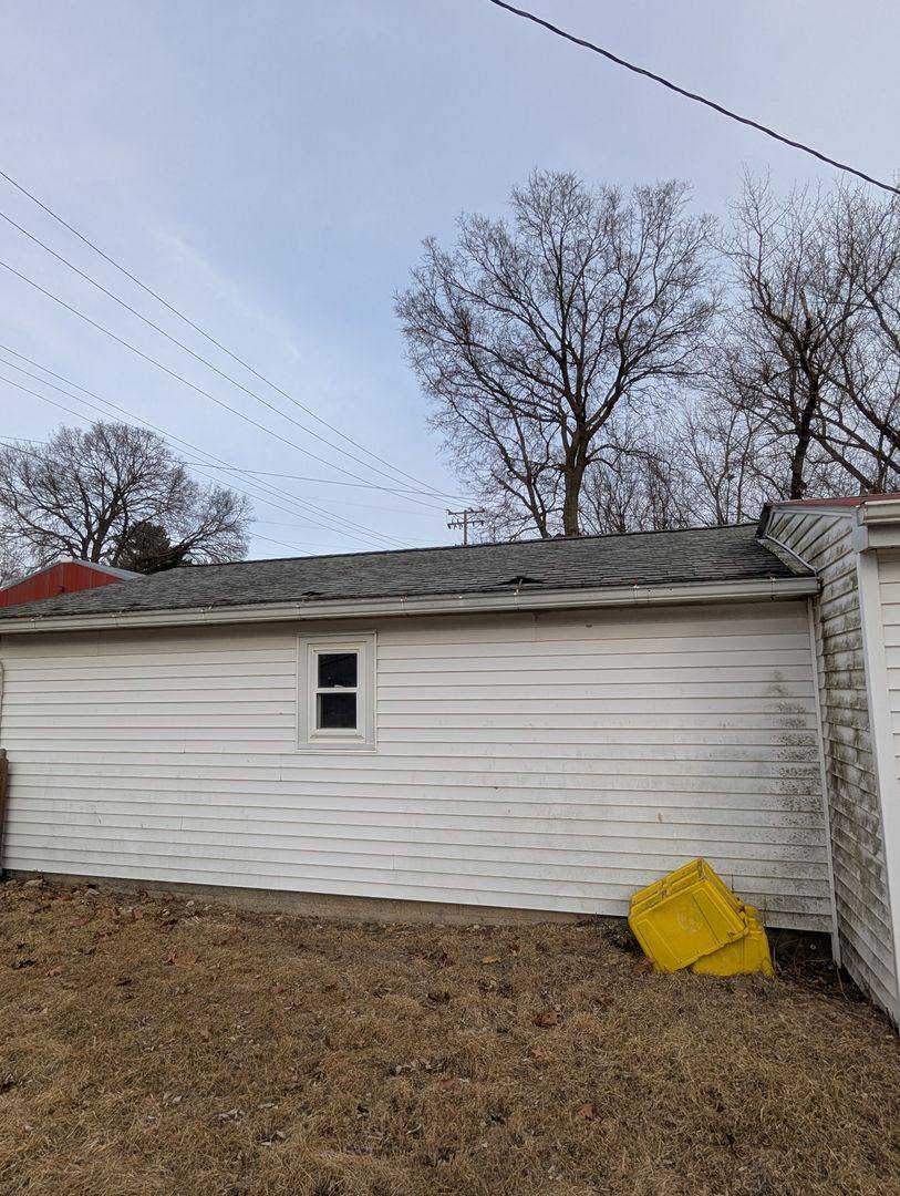 House for rent at 511 E 8th St, Rock Falls, IL 61071