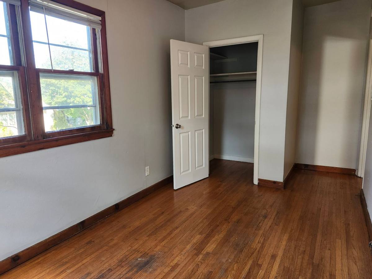 Apartment for rent at 1552 Edmund Ave, Saint Paul, MN 55104