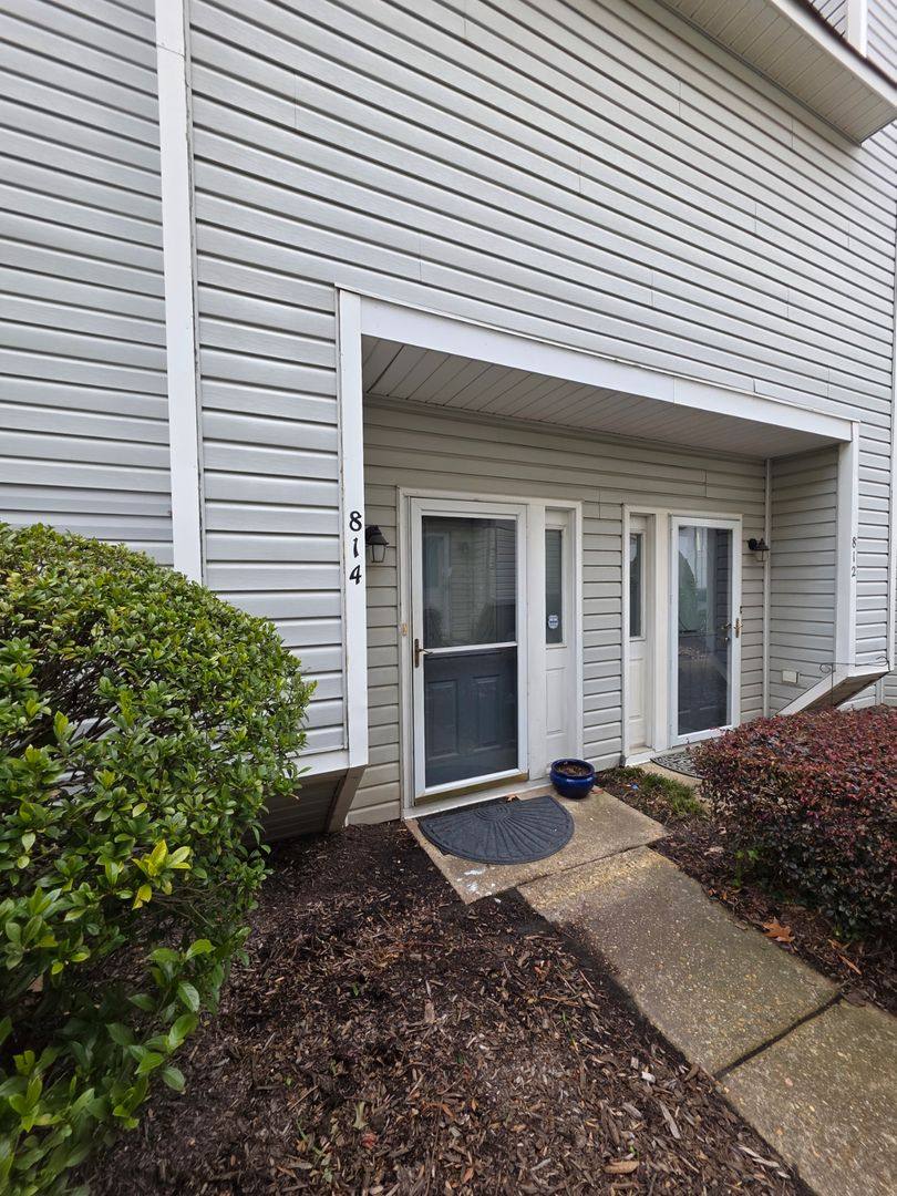 Townhouse for rent at 814 Gable Way, Virginia Beach, VA 23455