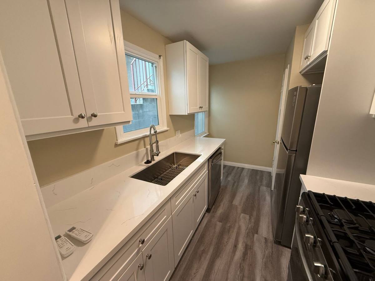 Apartment for rent at 14259 Dickens St #2, Sherman Oaks, CA 91423