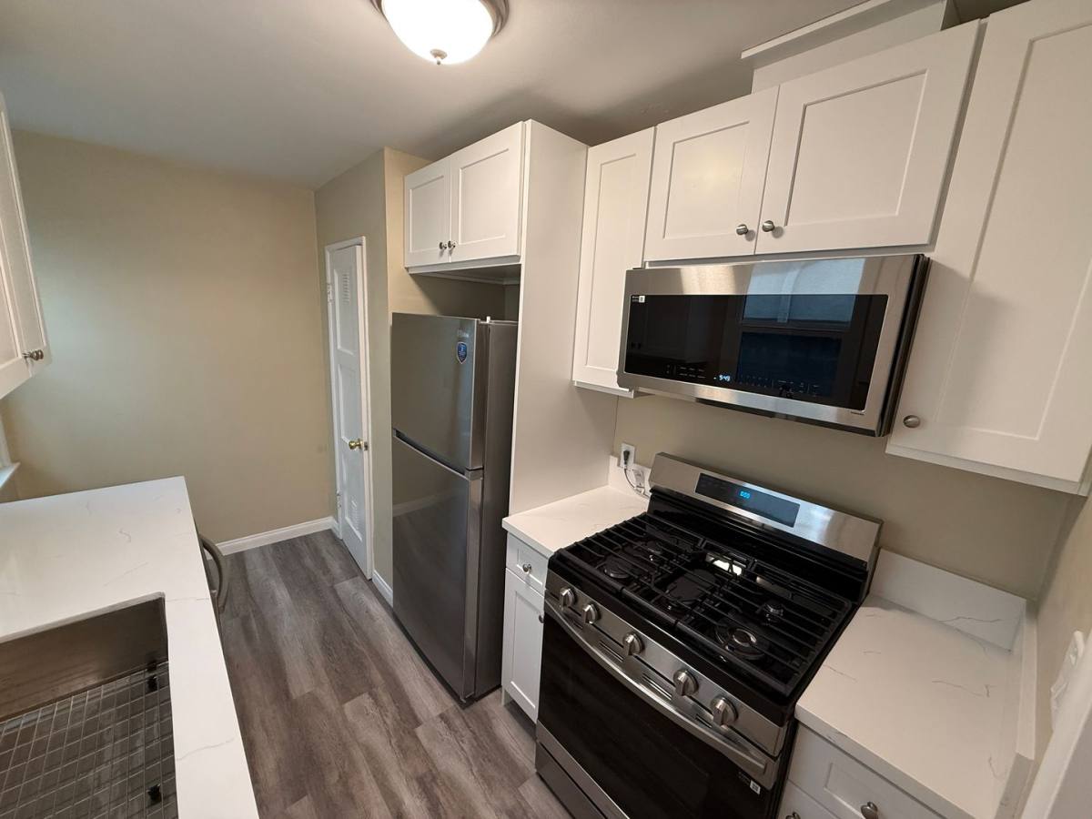 Apartment for rent at 14259 Dickens St #2, Sherman Oaks, CA 91423