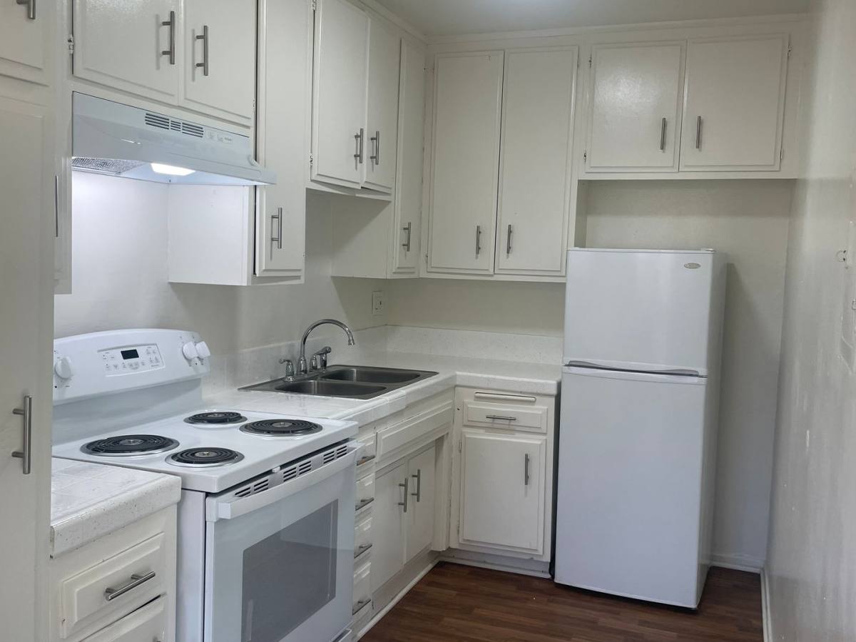 Apartment for rent at 7337 Haskell Ave, Van Nuys, CA 91406
