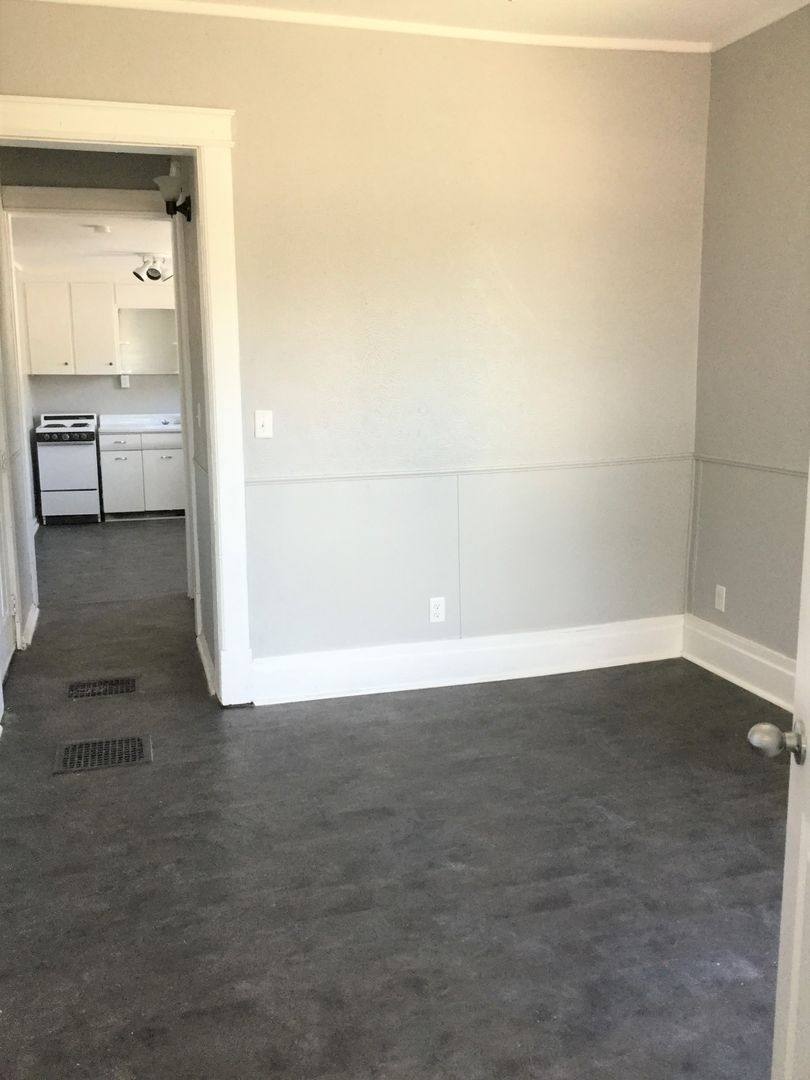 Apartment for rent at 935 S 5th & 424 Farrington, Terre Haute, IN 47807