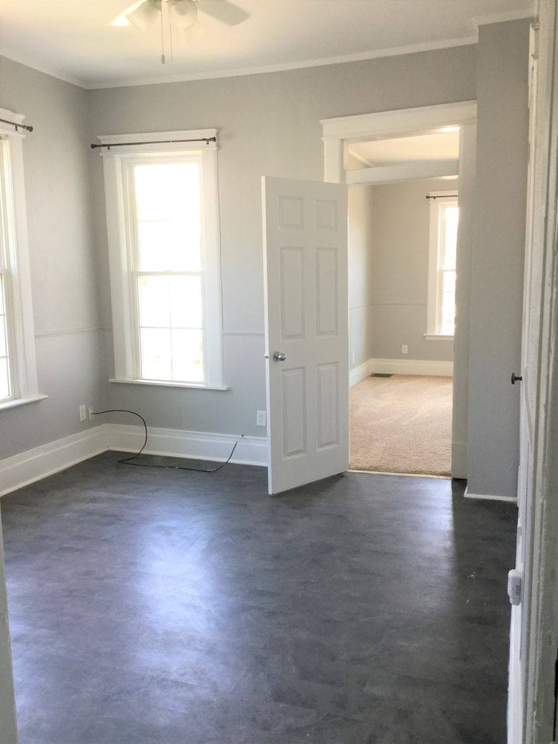 Apartment for rent at 935 S 5th & 424 Farrington, Terre Haute, IN 47807