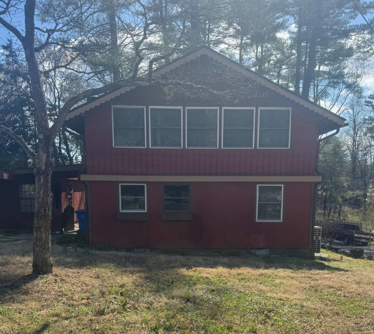 House for rent at 1065 Mountain View St, Hendersonville, NC 28739
