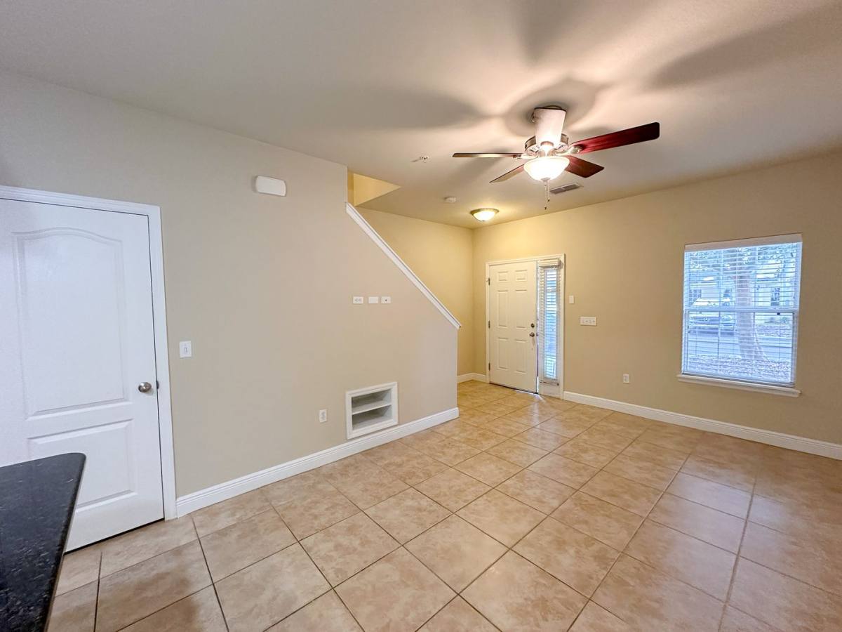 2942 SW 35th Place #33, Gainesville, FL 32608 - Condo for Rent - Image 6
