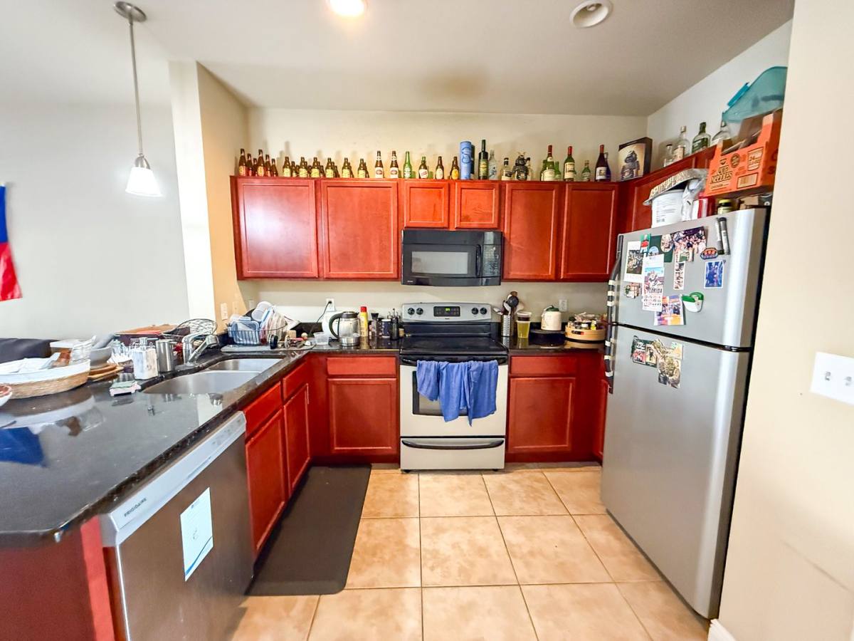 Condo for rent at 2942 SW 35th Place, Gainesville, FL 32608