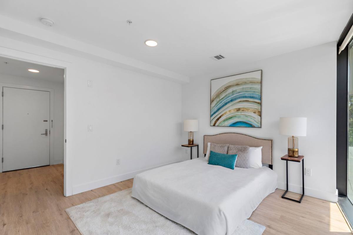 Apartment for rent at 231 32nd St, Weehawken, NJ 07086