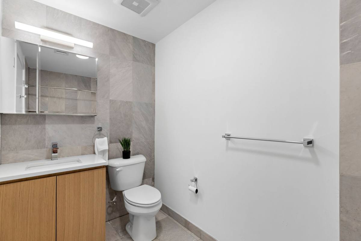 Apartment for rent at 231 32nd St, Weehawken, NJ 07086