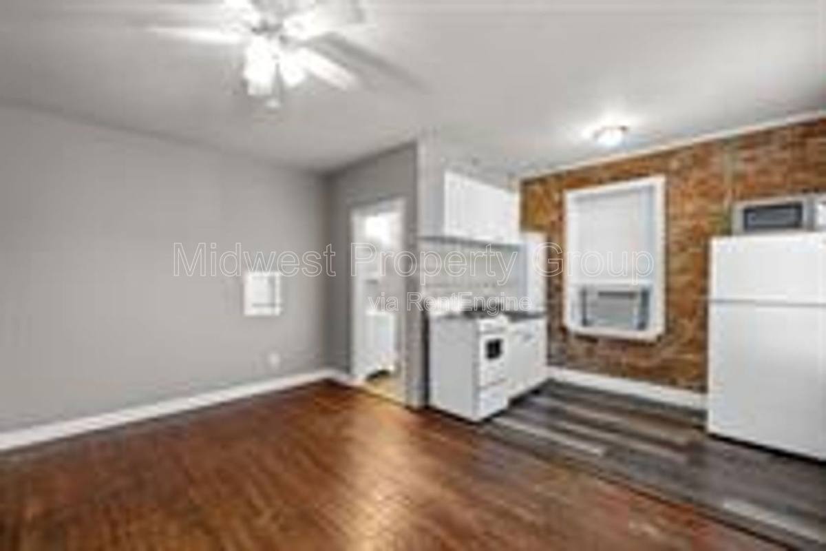 Apartment for rent at 1103 N 2nd St #6, Saint Charles, MO 63301