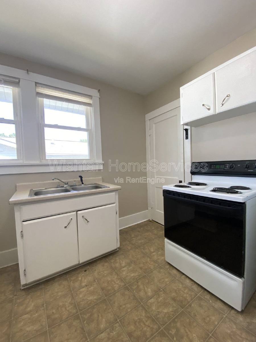 House for rent at 522 W Murray St, Macomb, IL 61455
