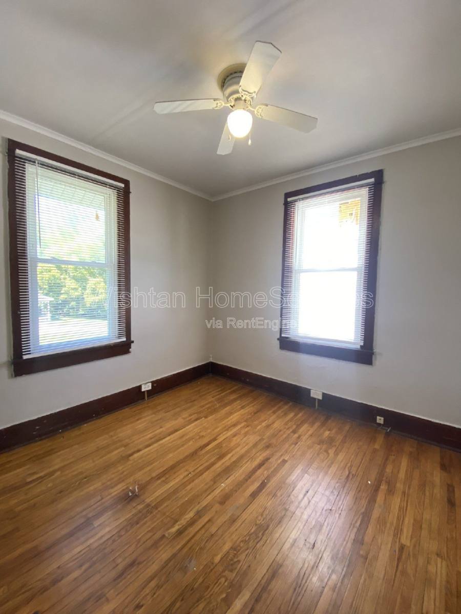 House for rent at 522 W Murray St, Macomb, IL 61455