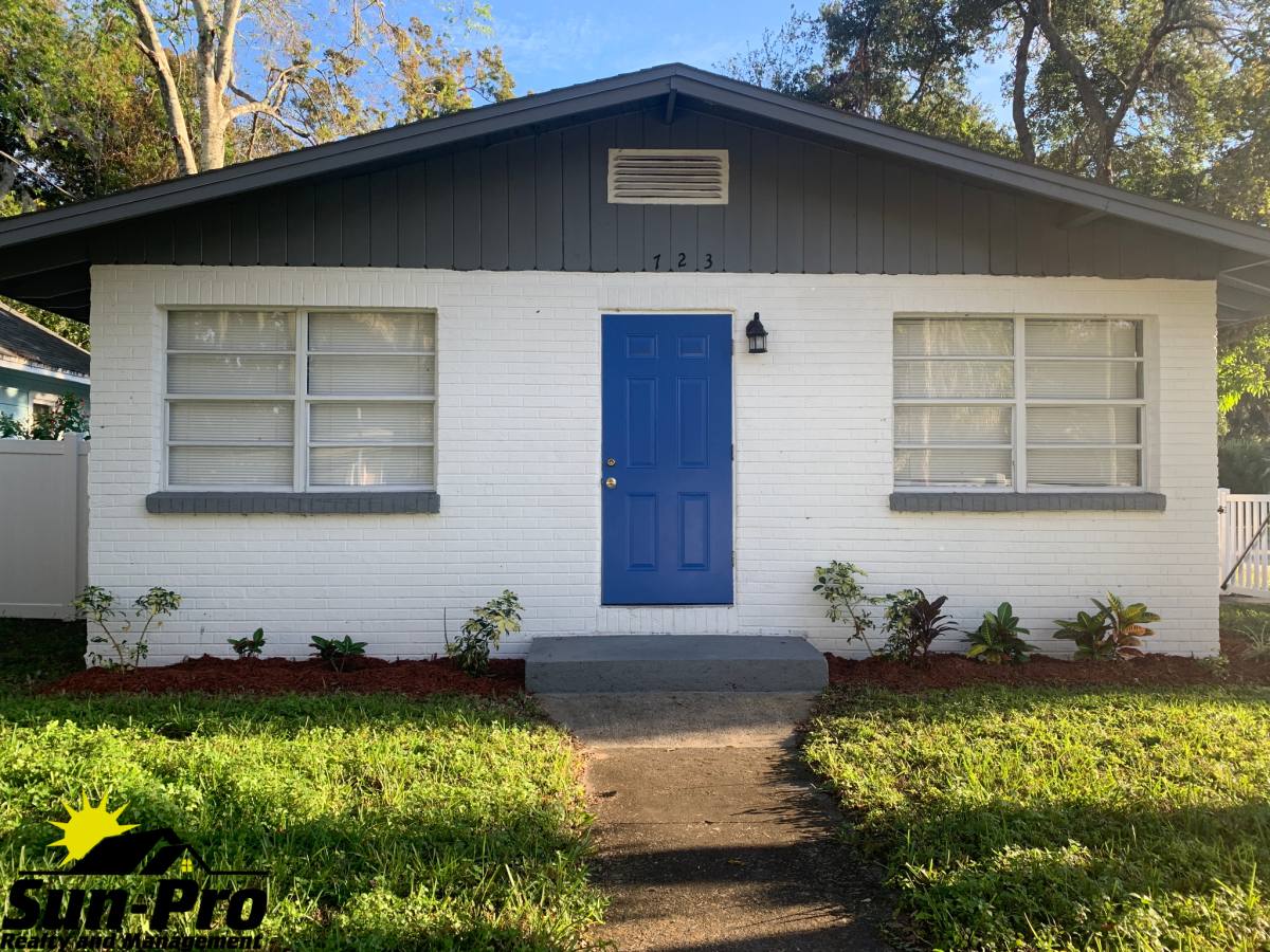 House for rent at 723 Madison Ave, Daytona Beach, FL 32114