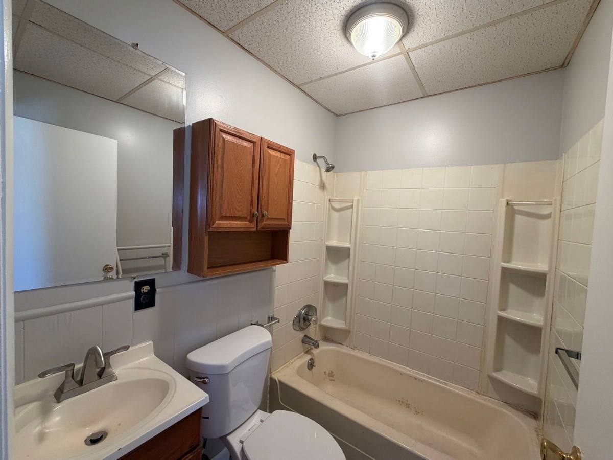 682 Beech St #5, Manchester, NH 03104 - Apartment for Rent - Image 5