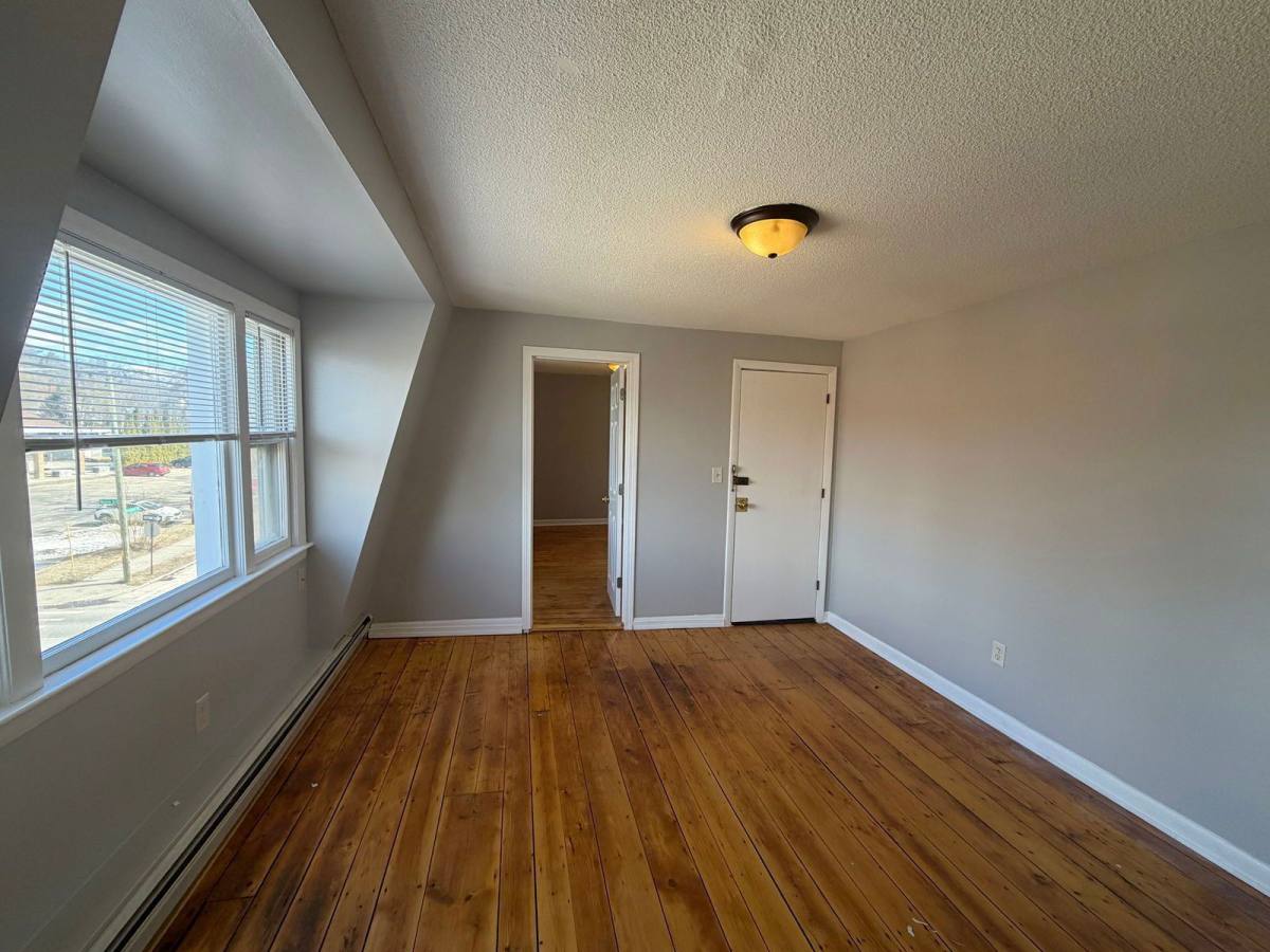682 Beech St #5, Manchester, NH 03104 - Apartment for Rent - Image 6