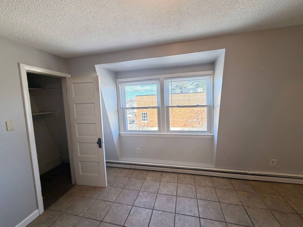 682 Beech St #5, Manchester, NH 03104 - Apartment for Rent - Image 4