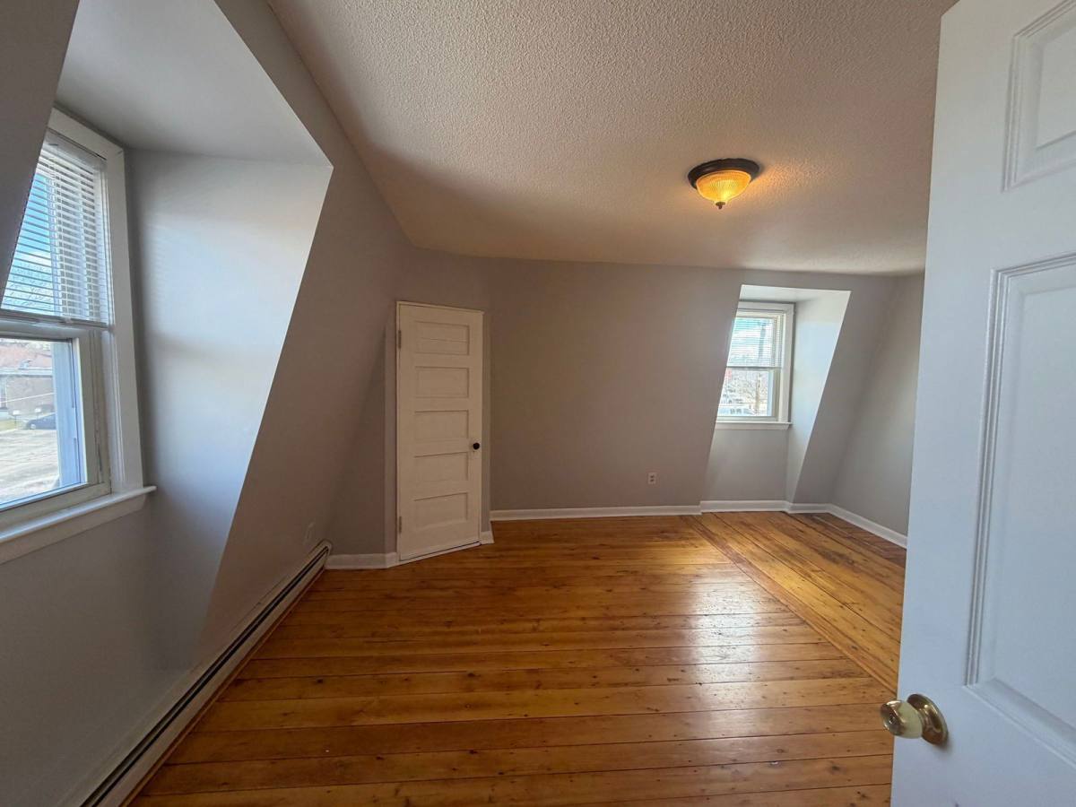 682 Beech St #5, Manchester, NH 03104 - Apartment for Rent - Image 8