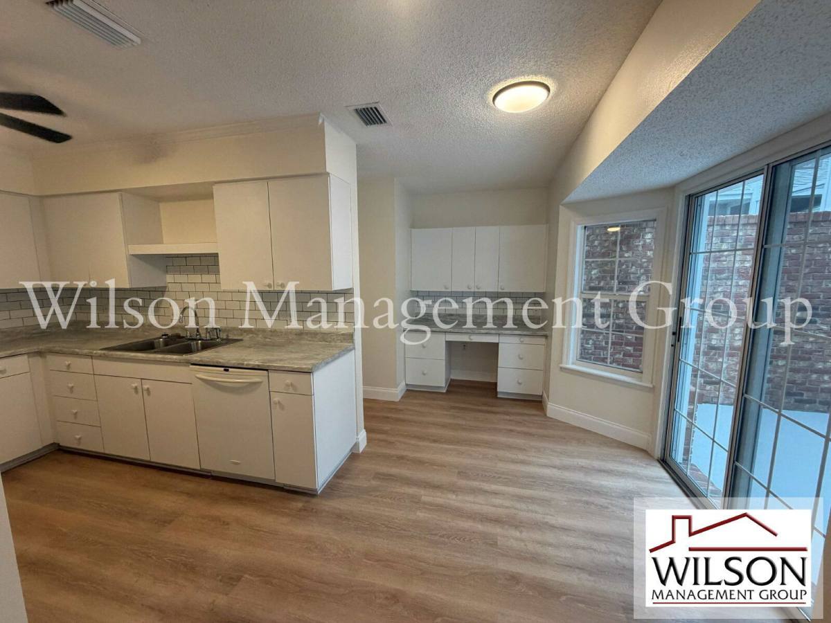 Townhouse for rent at 2535 S Glen Eagles Dr, Deland, FL 32724