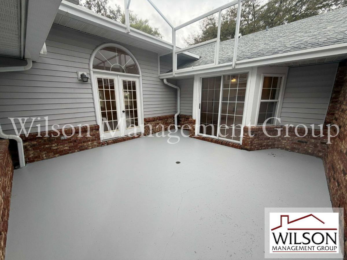 Townhouse for rent at 2535 S Glen Eagles Dr, Deland, FL 32724